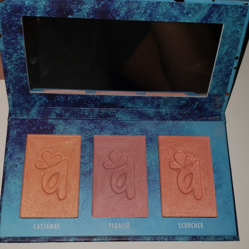 blush trio